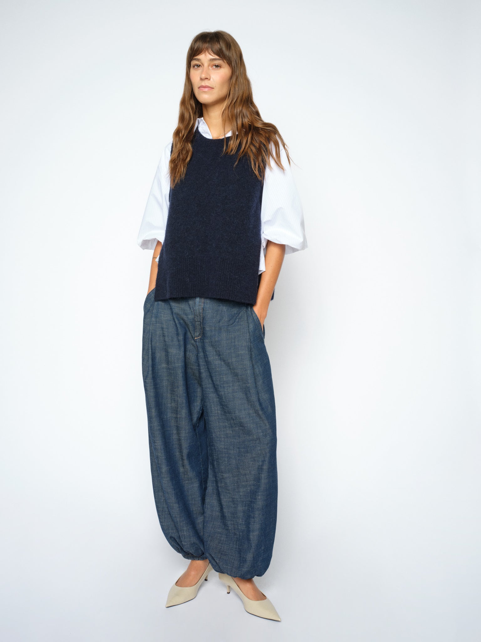 Modelshot / Dark Blue / Detail